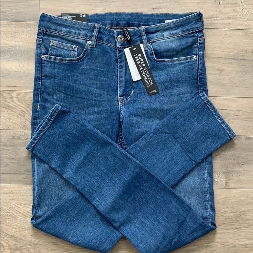H&M Divided Super Stretch Skinny Jeans